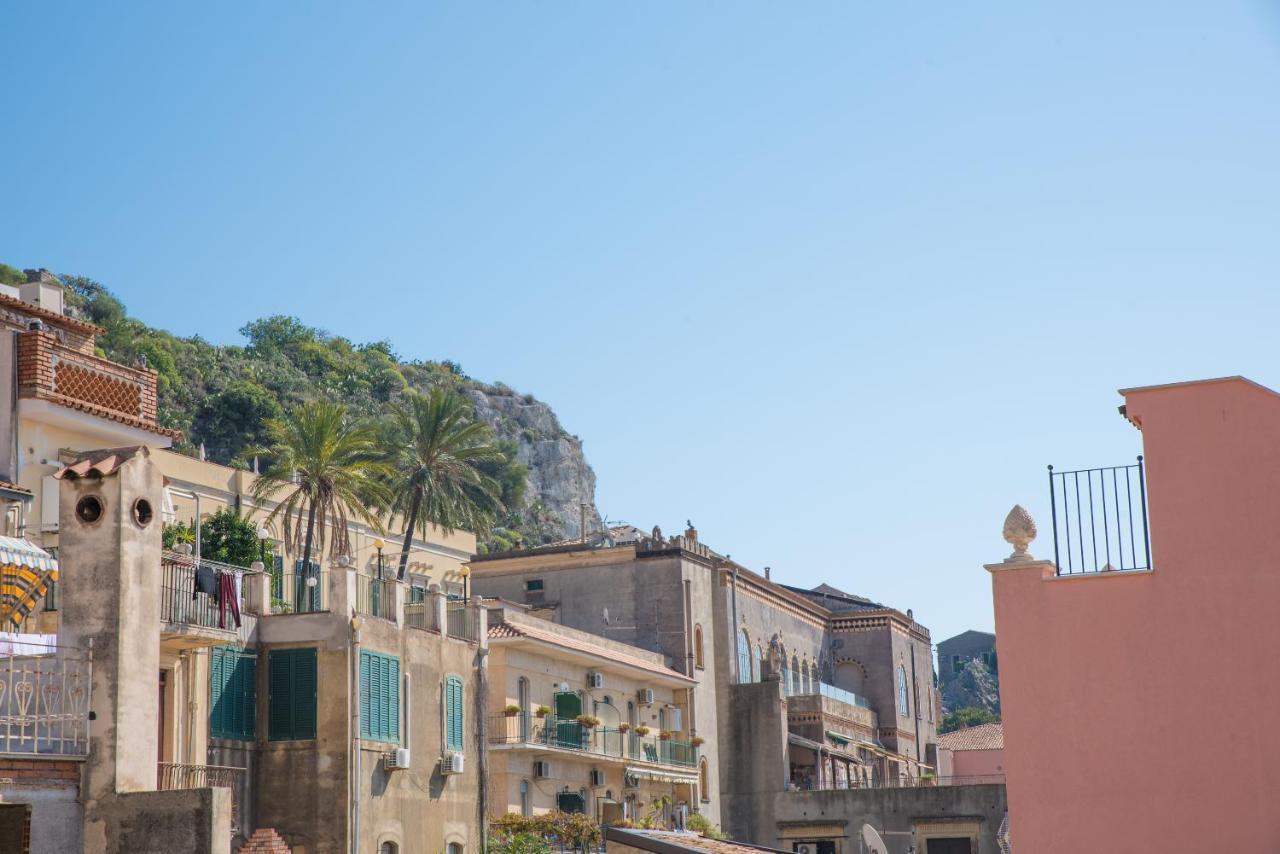 Casa Turrisi Bed & Breakfast Taormina Exterior photo